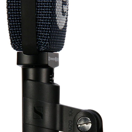 e 906