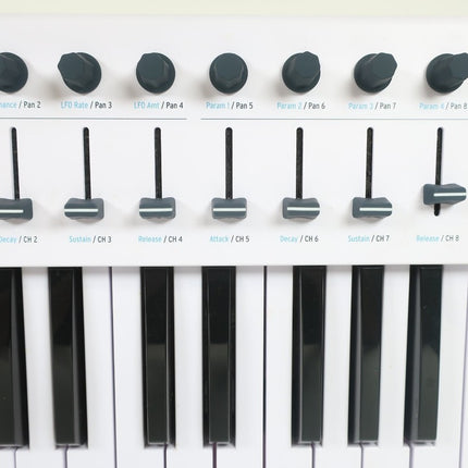 SOLD: Arturia KeyLab Essential 49 MK3
