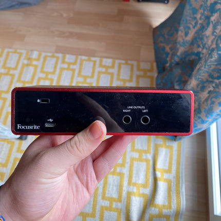 SOLD: SCARLETT 2i2 G3